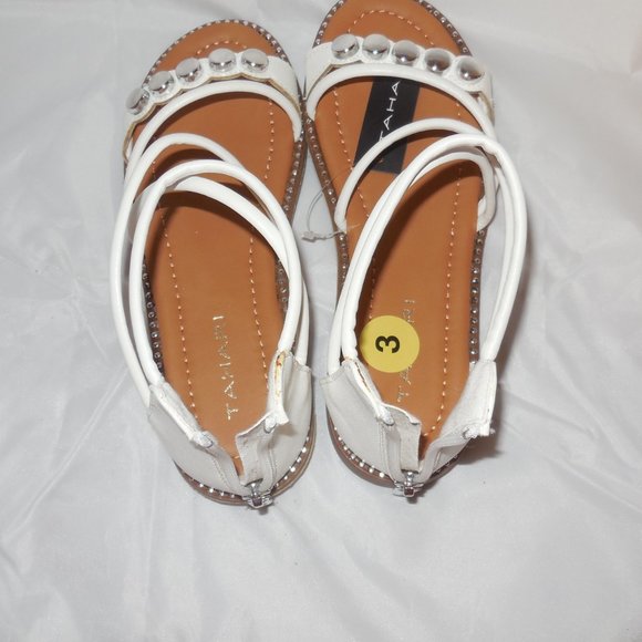 NEW TAHARI white Ankle Strap sandals Size 3 - Picture 6 of 9